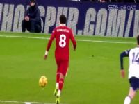 Ӣ������ Ŧ��˹����VS��˹��ά�� 20241226